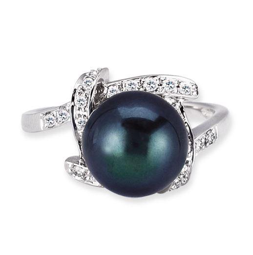 18K WHITE GOLD RING WITH DIAMONDS AND CENTER BLACK PEARL
