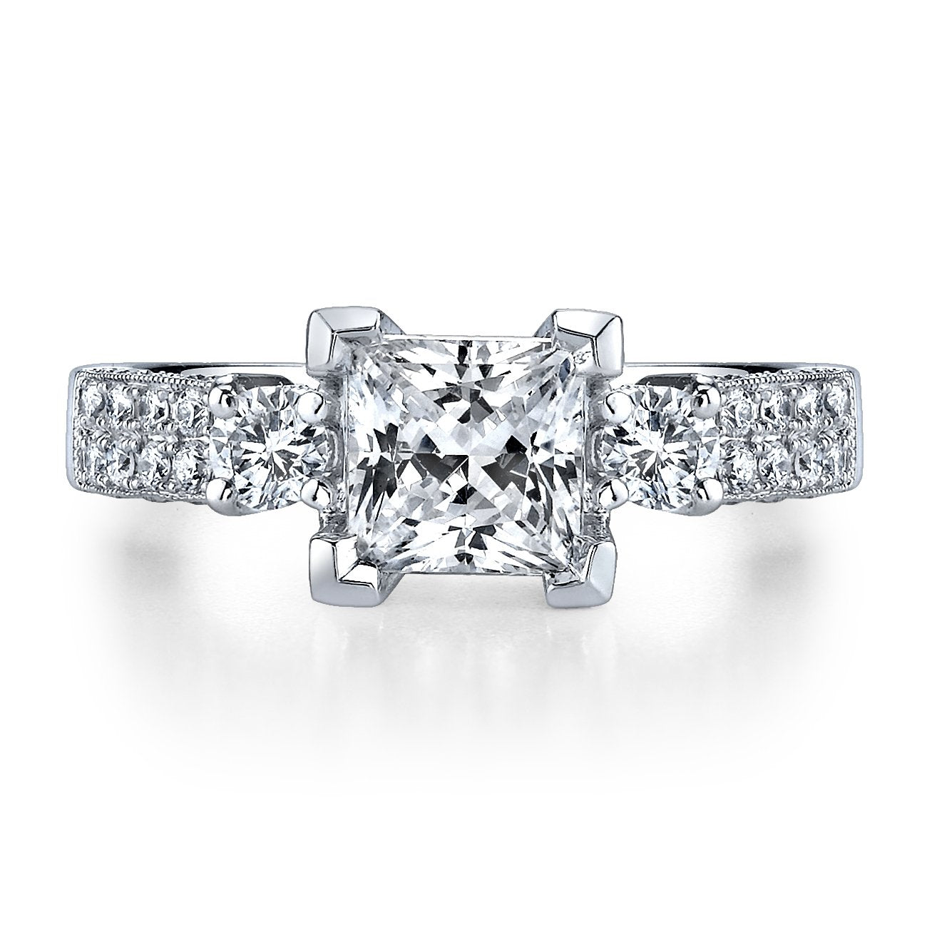 18K WHITE GOLD DIAMOND ENGAGEMENT RING