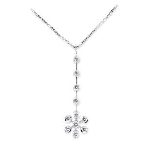 18K WHITE GOLD FLOWER NECKLACE WITH DIAMONDS