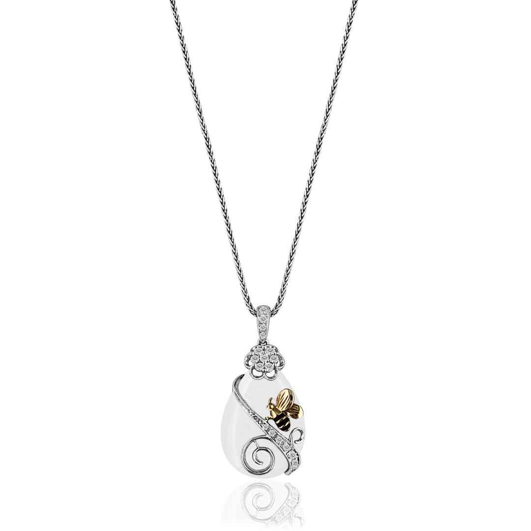 18K TWO TONE BEE PENDANT NECKLACE WITH DIAMONDS AND BLACK AND WHITE AGATE