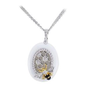 18K TWO TONE HONEYCOMB DIAMOND NECKLACE WITH BLACK AND WHITE AGATE