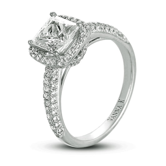 18K WHITE GOLD DIAMOND ENGAGEMENT RING