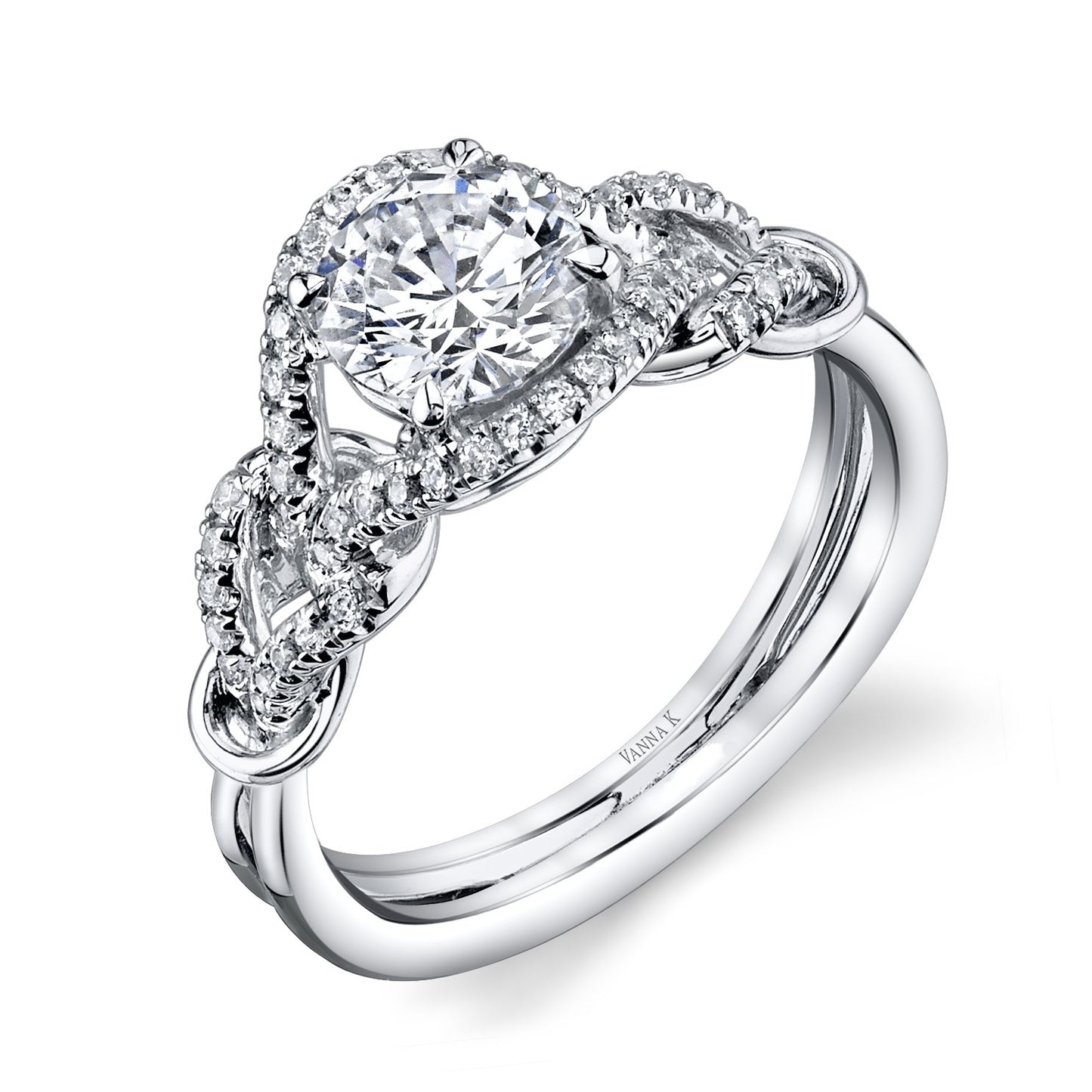 18K WHITE GOLD HALO DIAMOND ENGAGEMENT RING