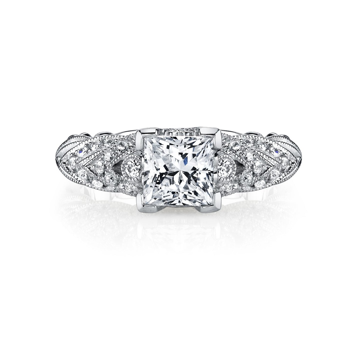 18K WHITE GOLD DIAMOND ENGAGEMENT RING