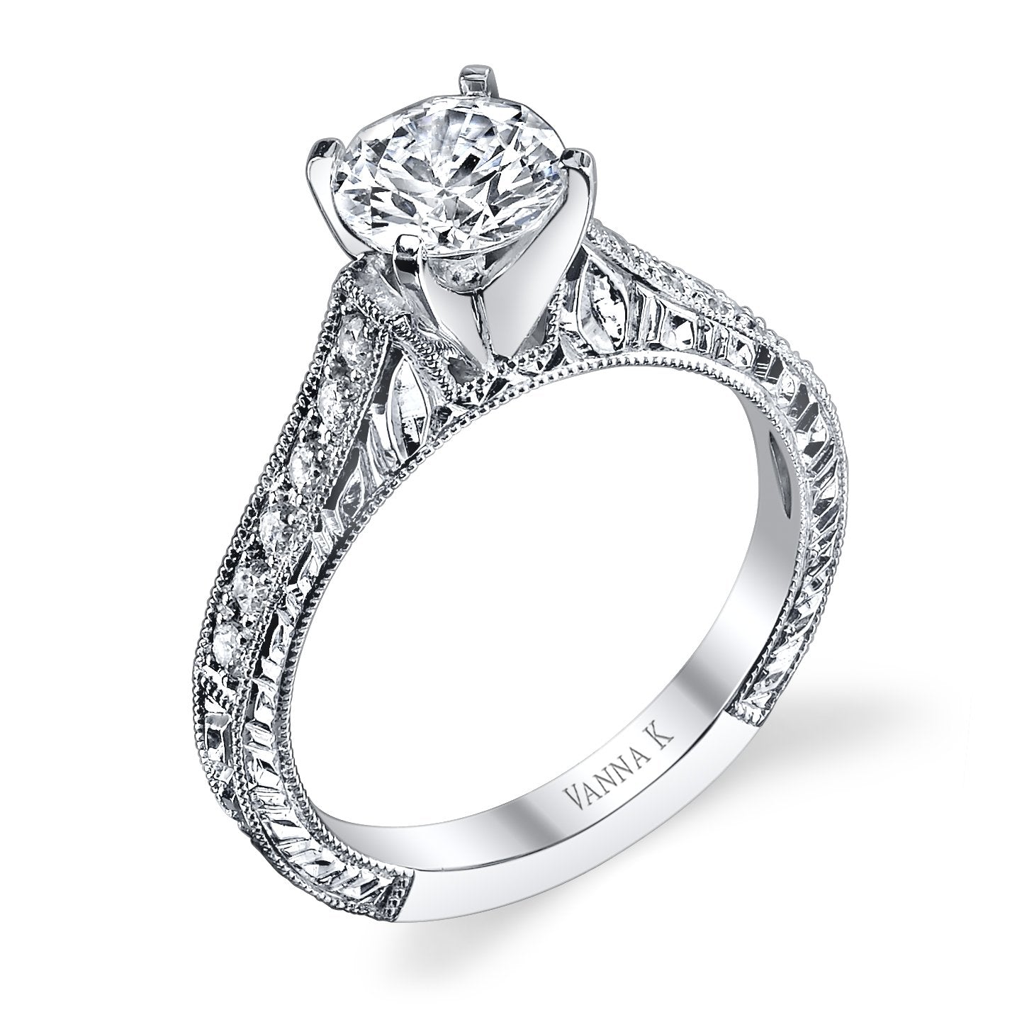 18K WHITE GOLD DIAMOND ENGAGEMENT RING