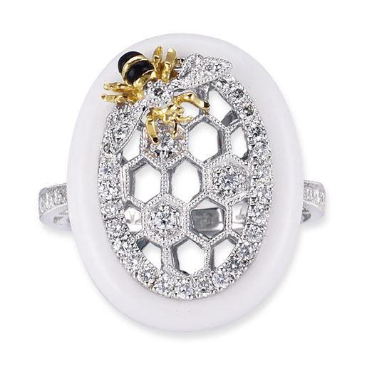 18K TWO TONE HONEYCOMB DIAMOND RING WITH BLACK AND WHITE AGATE