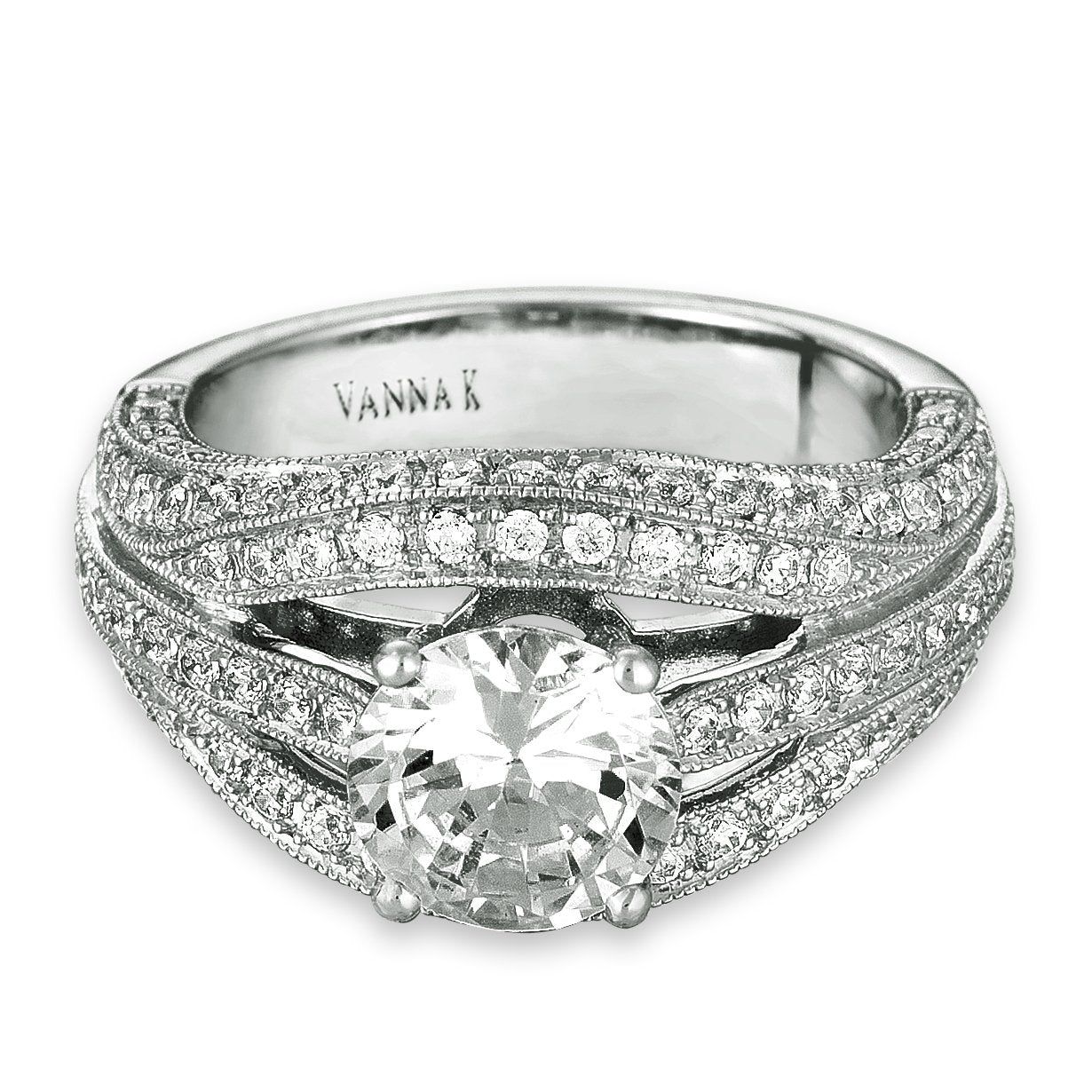 18K WHITE GOLD DIAMOND ENGAGEMENT RING