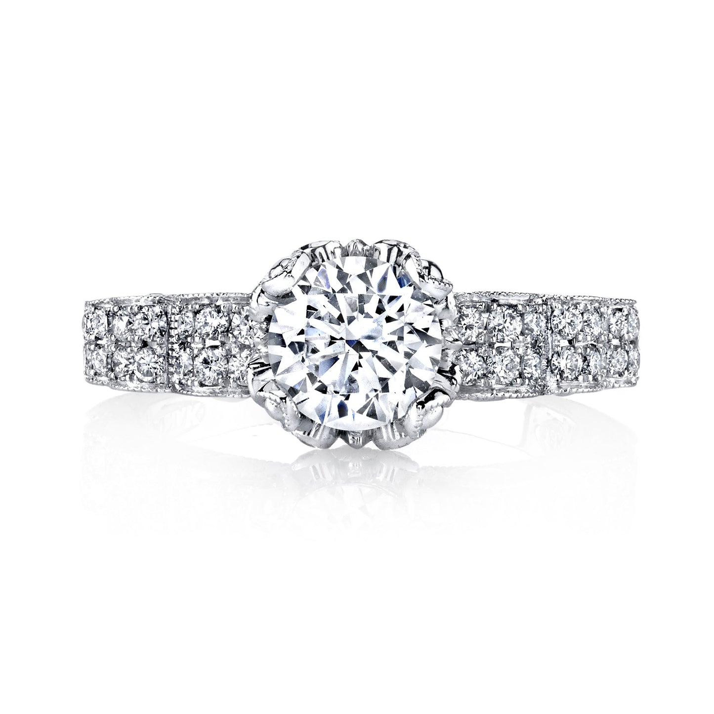 18K WHITE GOLD DIAMOND ENGAGEMENT RING