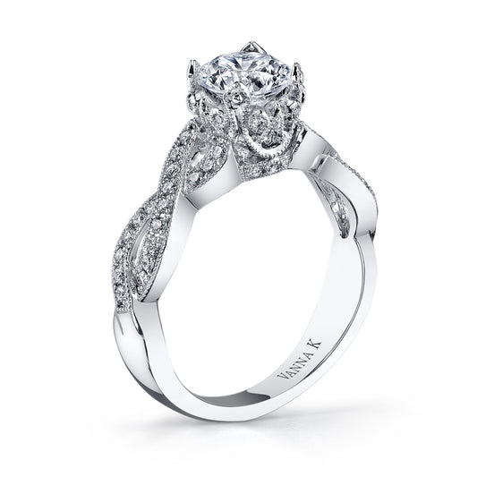 18K WHITE GOLD DIAMOND ENGAGEMENT RING