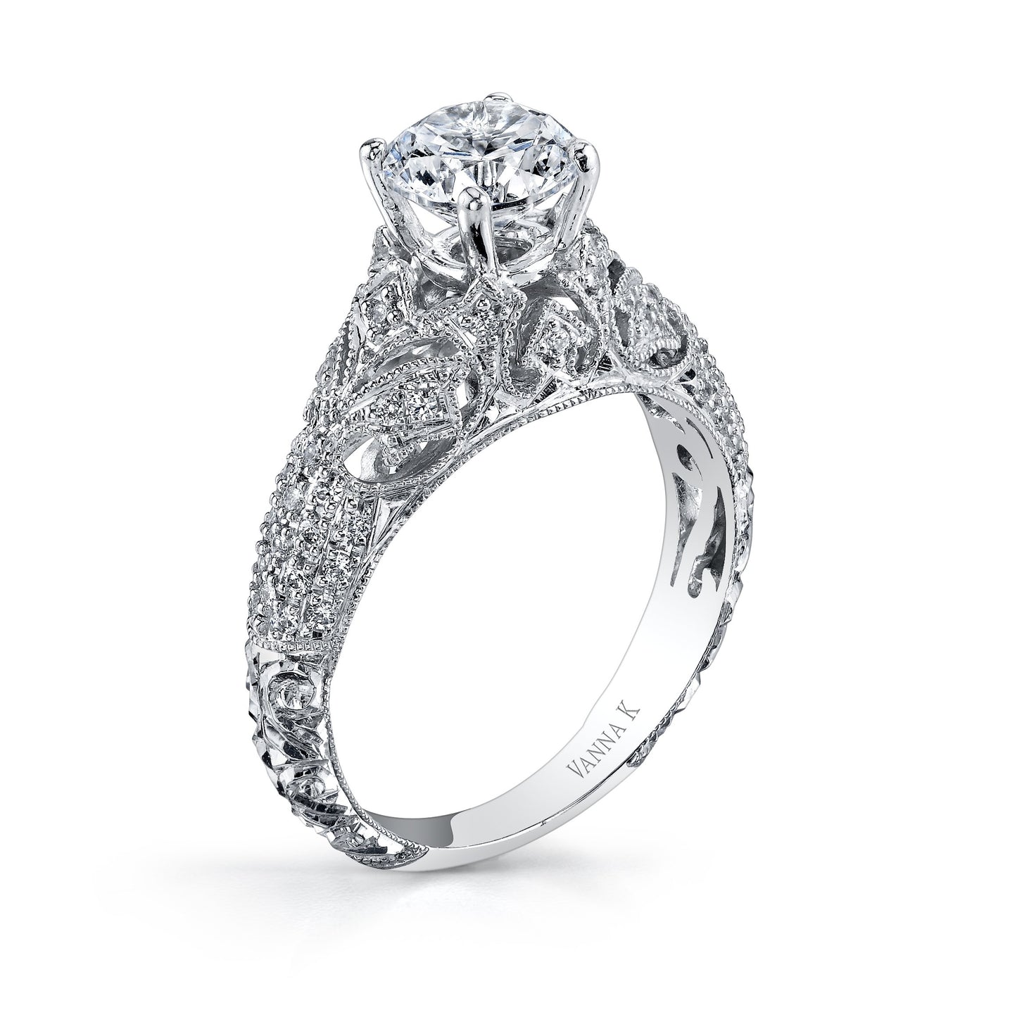 18K WHITE GOLD DIAMOND ENGAGEMENT RING