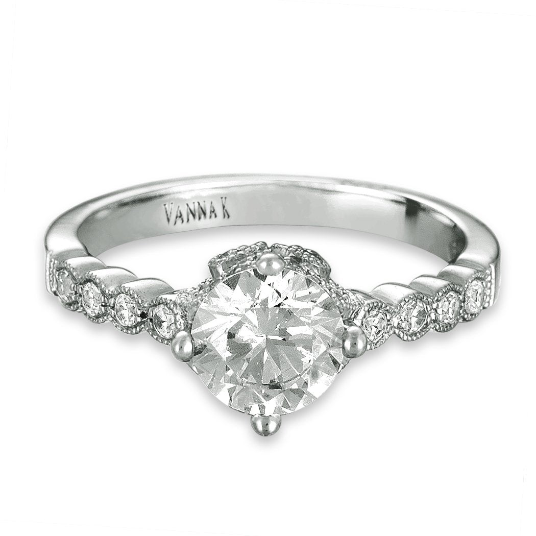 18K WHITE GOLD DIAMOND ENGAGEMENT RING