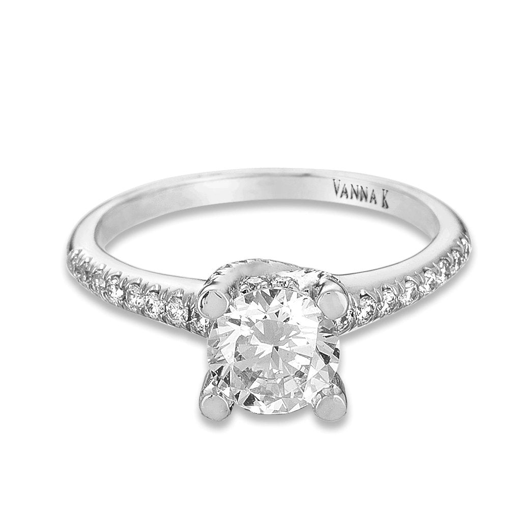 18K WHITE GOLD DIAMOND ENGAGEMENT RING