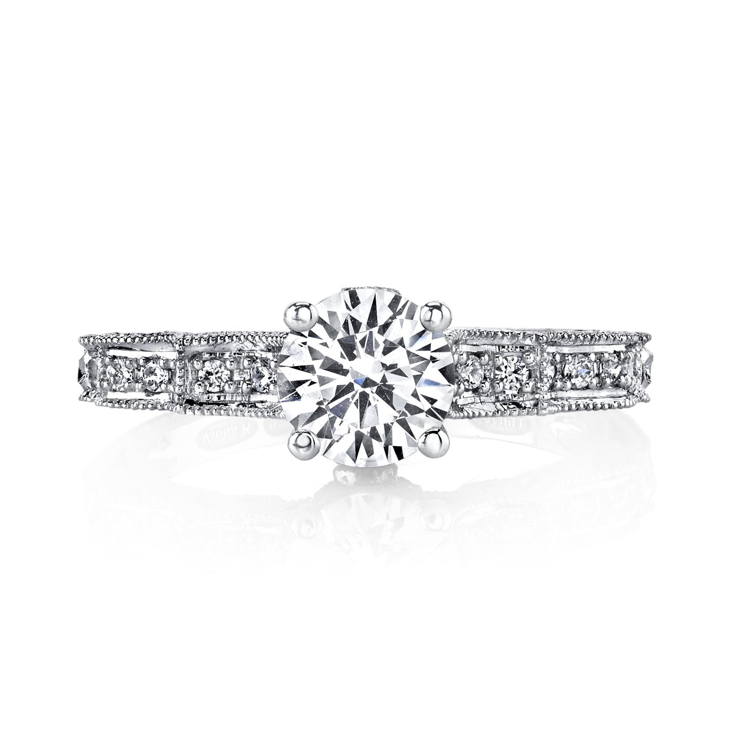 18K WHITE GOLD DIAMOND ENGAGEMENT RING