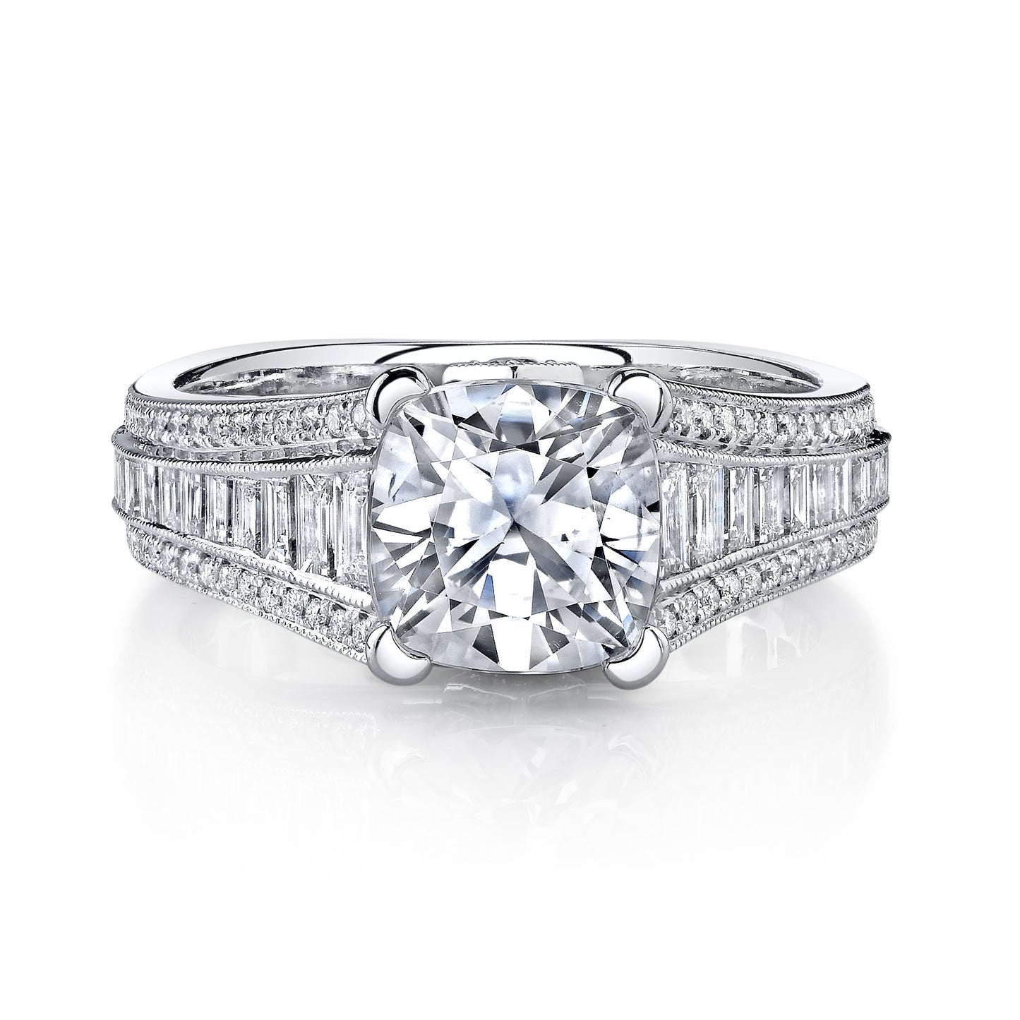 18K WHITE GOLD DIAMOND ENGAGEMENT RING