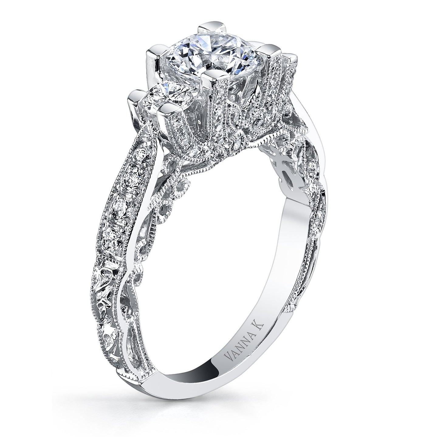 18K WHITE GOLD DIAMOND ENGAGEMENT RING