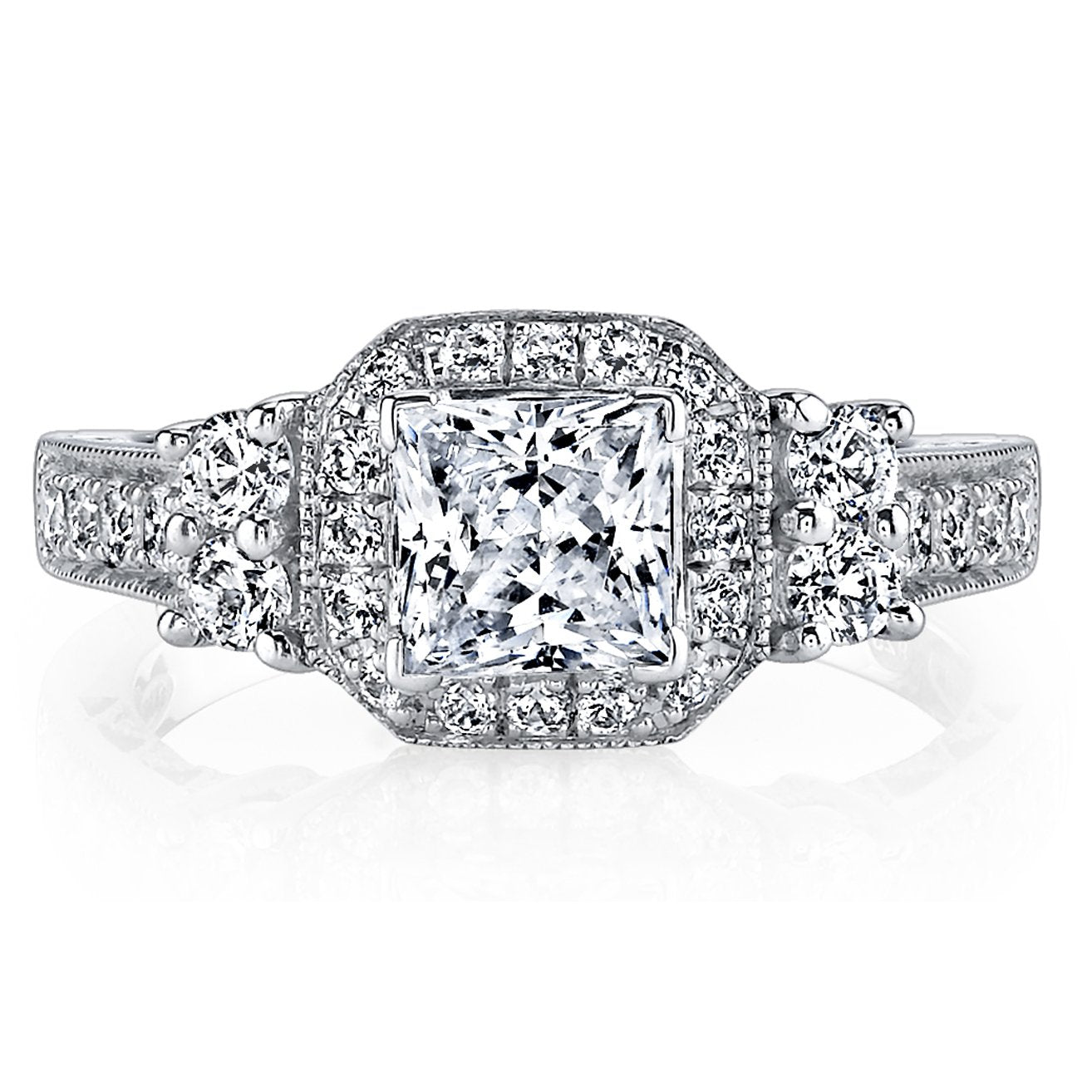 18K WHITE GOLD HALO DIAMOND ENGAGEMENT RING