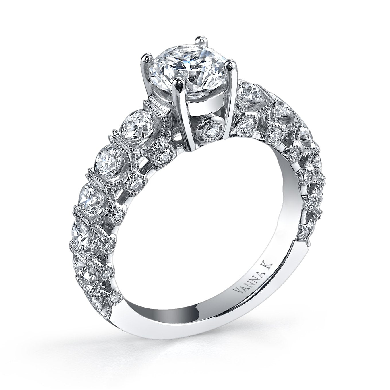 18K WHITE GOLD DIAMOND ENGAGEMENT RING