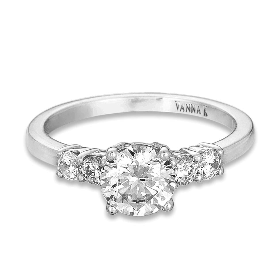 18K WHITE GOLD DIAMOND ENGAGEMENT RING