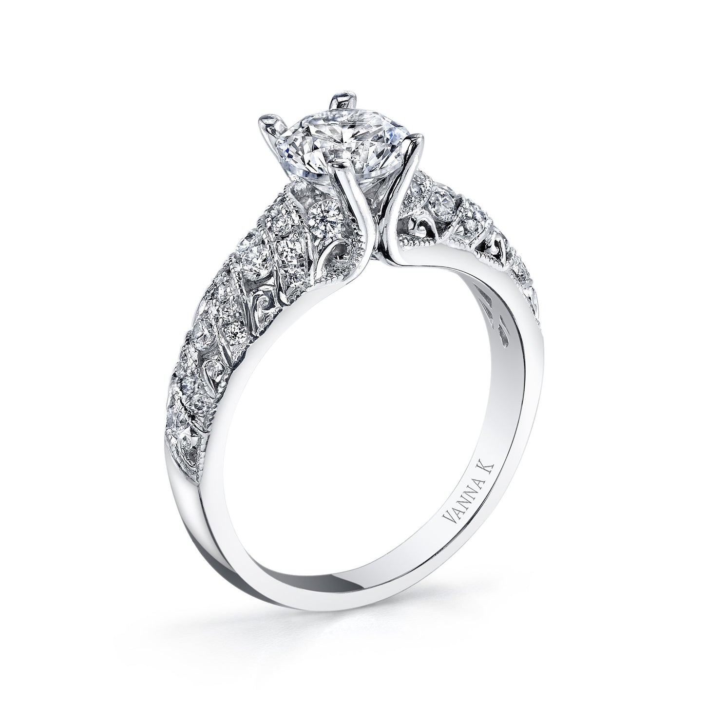 18K WHITE GOLD DIAMOND ENGAGEMENT RING