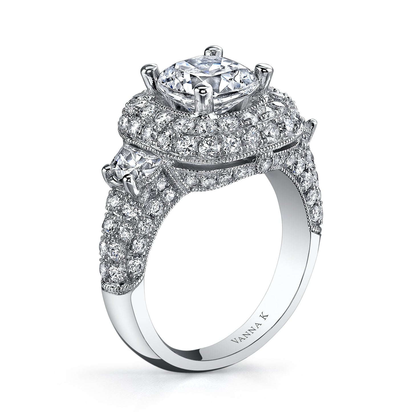 18K WHITE GOLD HALO DIAMOND ENGAGEMENT RING