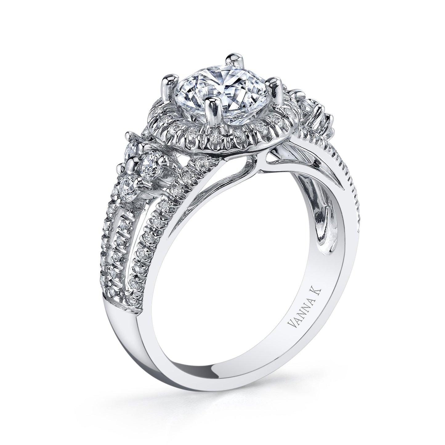 18K WHITE GOLD HALO DIAMOND ENGAGEMENT RING