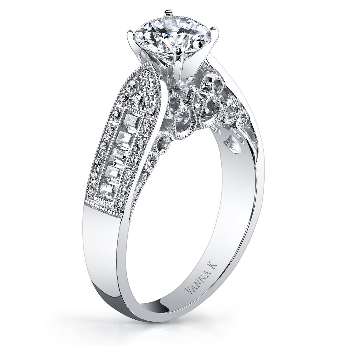 18K WHITE GOLD DIAMOND ENGAGEMENT RING