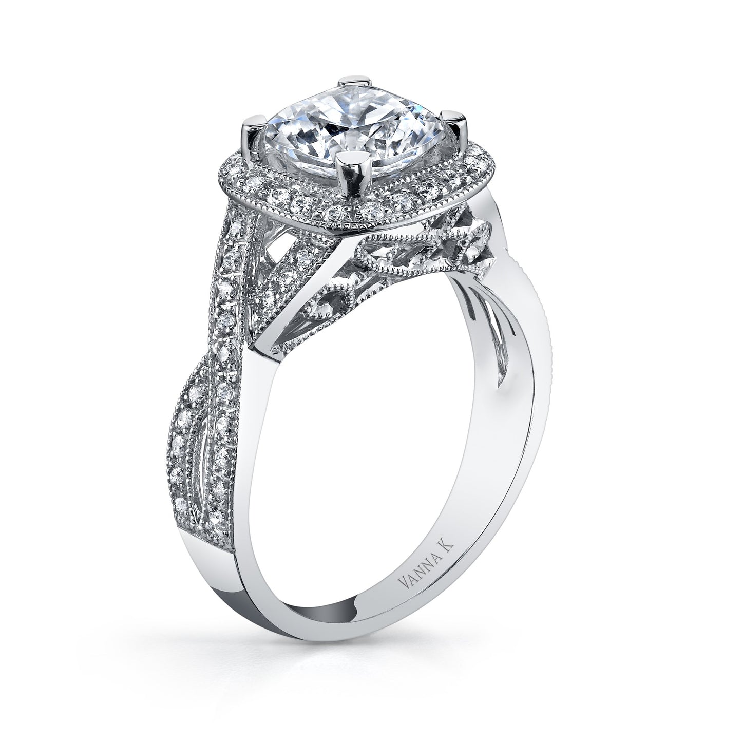 18K WHITE GOLD HALO DIAMOND ENGAGEMENT RING