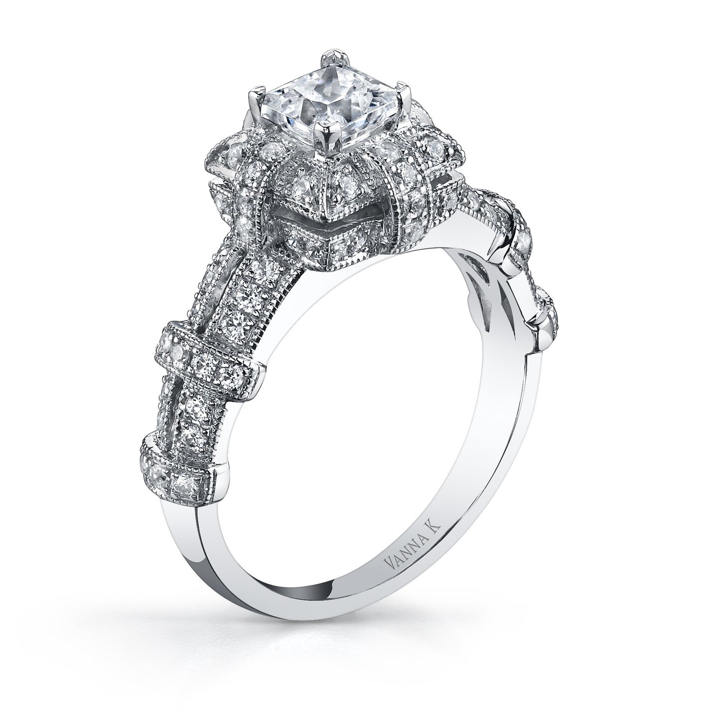 18K WHITE GOLD HALO DIAMOND ENGAGEMENT RING