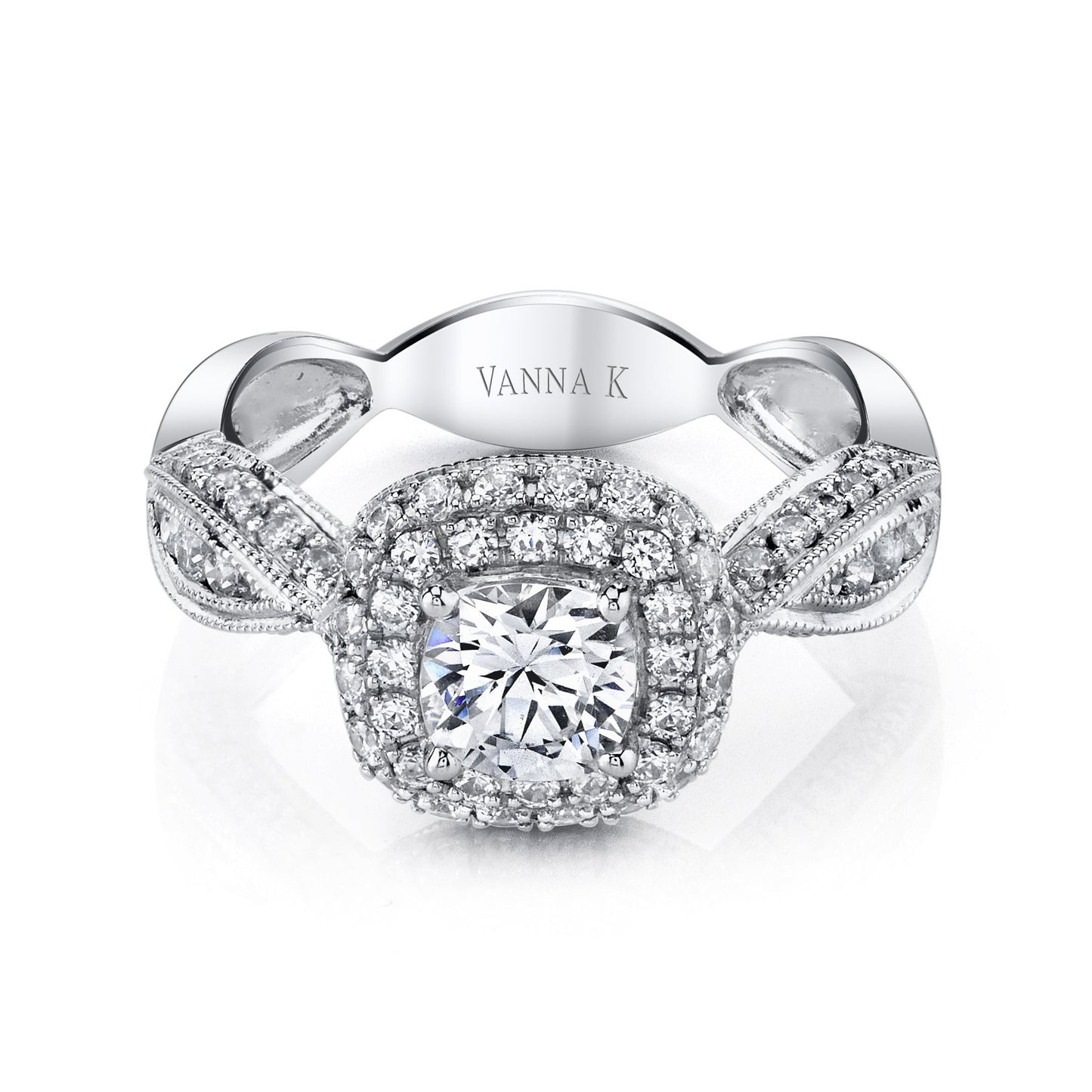 18K WHITE GOLD HALO DIAMOND ENGAGEMENT RING