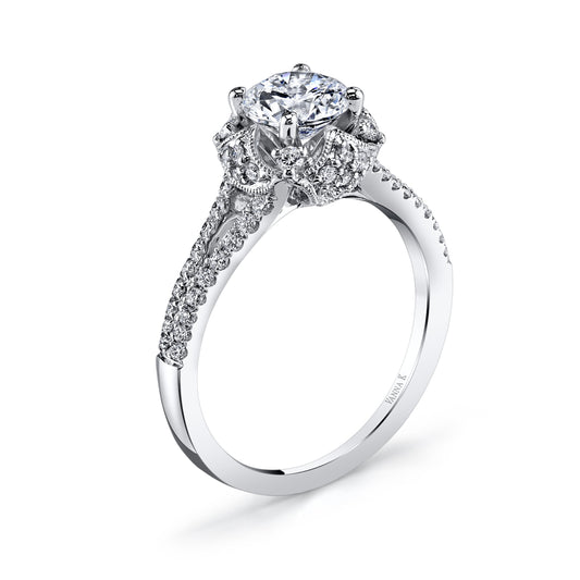 18K WHITE GOLD DIAMOND ENGAGEMENT RING