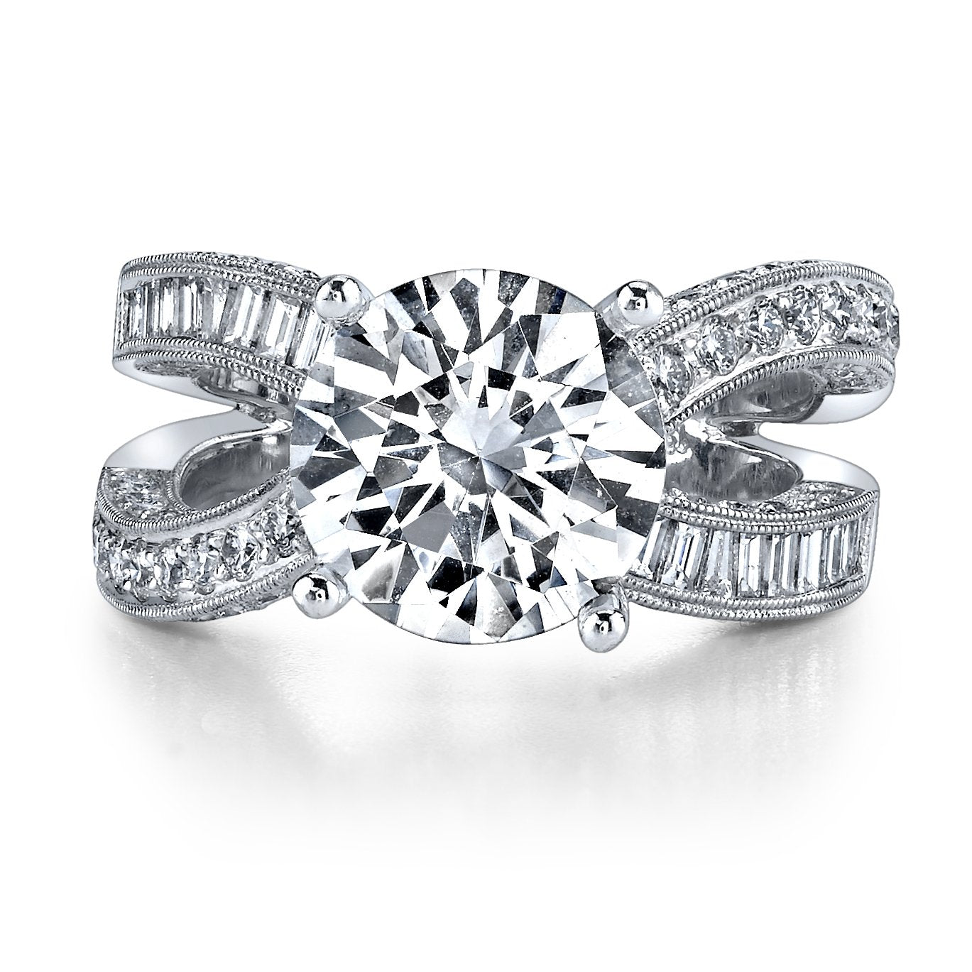 18K WHITE GOLD DIAMOND ENGAGEMENT RING