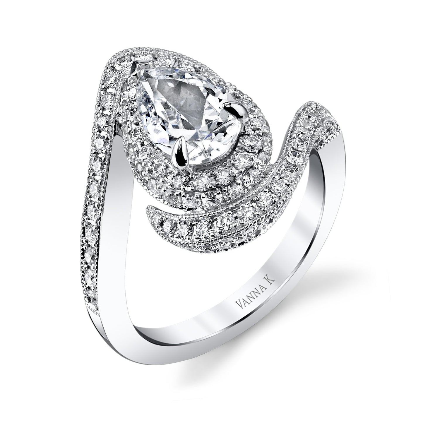 18K WHITE GOLD HALO DIAMOND ENGAGEMENT RING