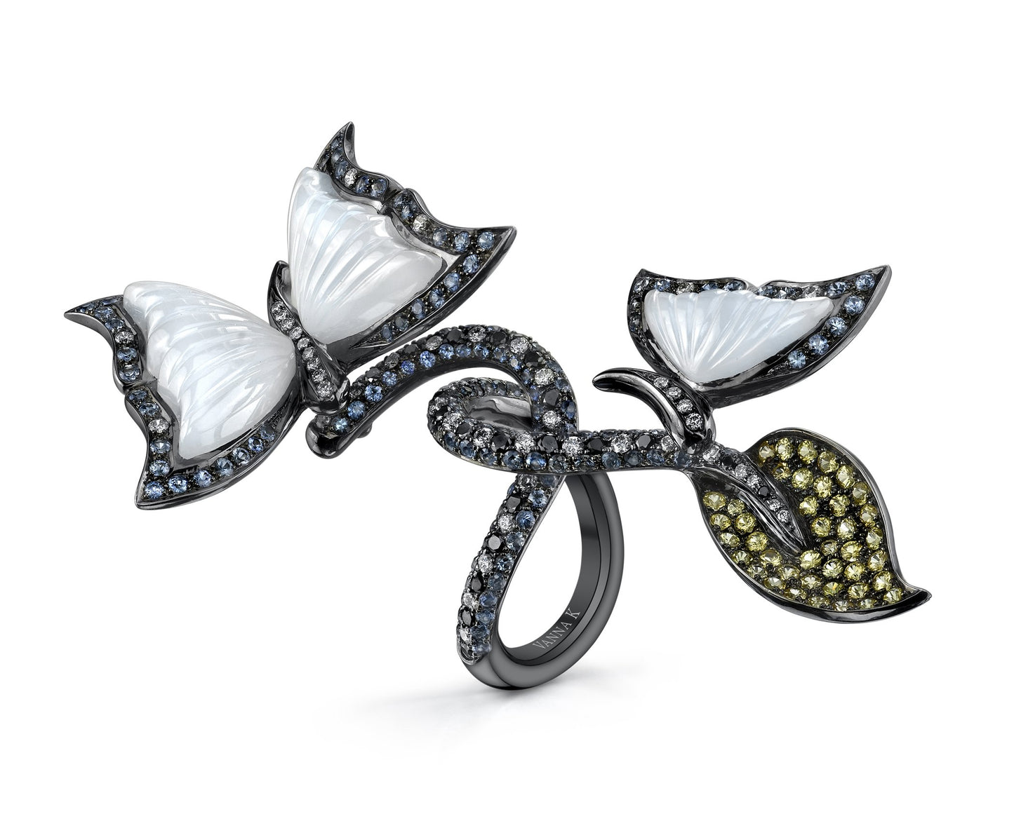 18K BLACK GOLD FASHION BUTTERFLY DIAMOND AND SAPPHIRE RING