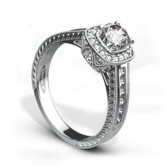 18K WHITE GOLD DIAMOND ENGAGEMENT RING