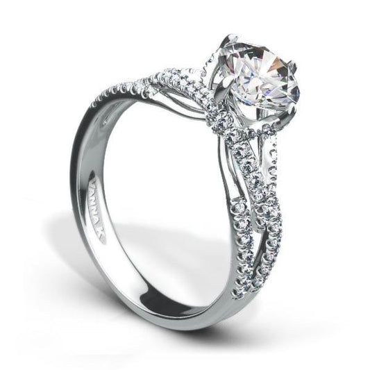 18K WHITE GOLD DIAMOND ENGAGEMENT RING