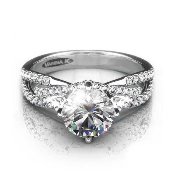 18K WHITE GOLD DIAMOND ENGAGEMENT RING