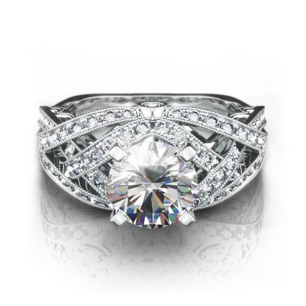 18K WHITE GOLD DIAMOND ENGAGEMENT RING