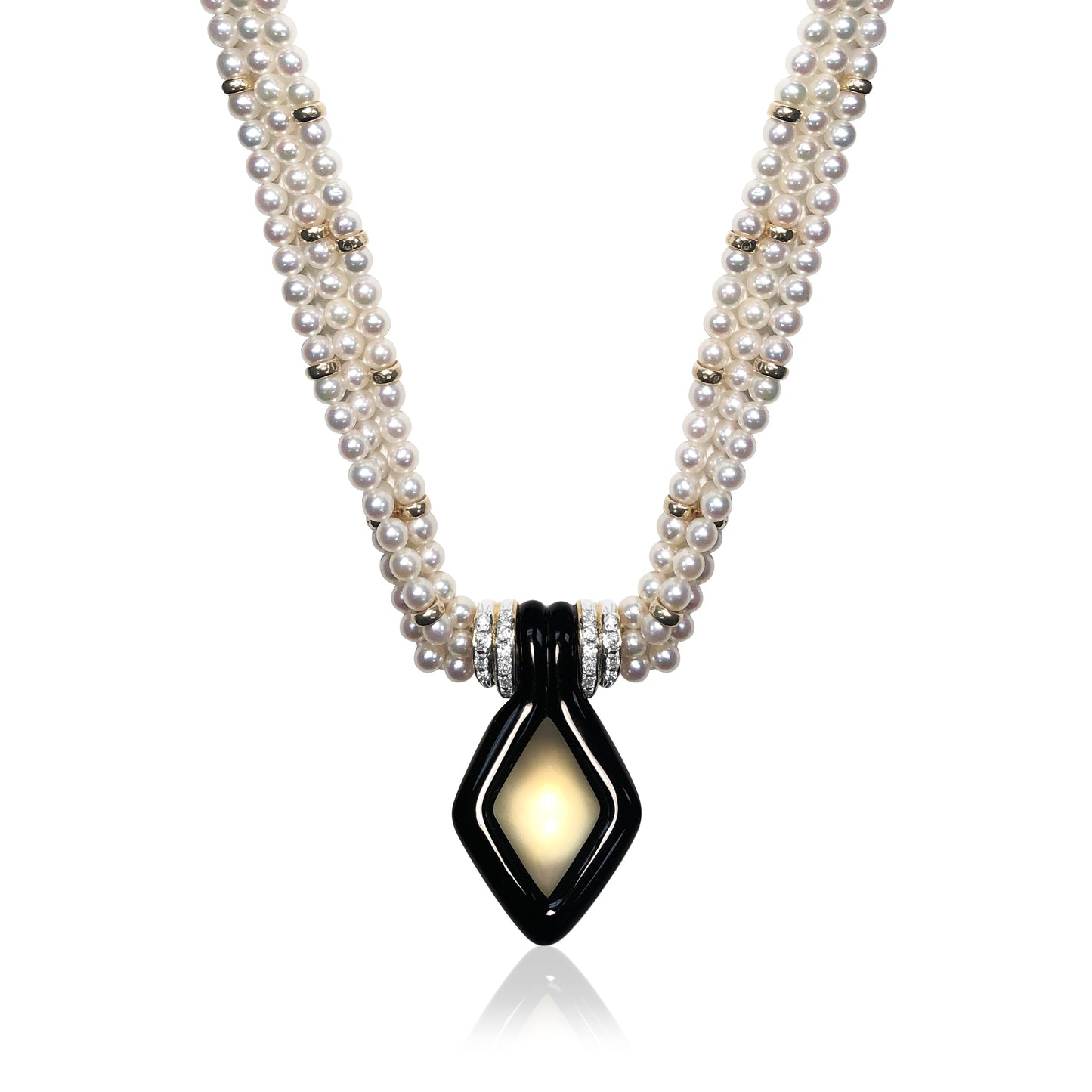 Three strand pearl necklace with lemon quartz